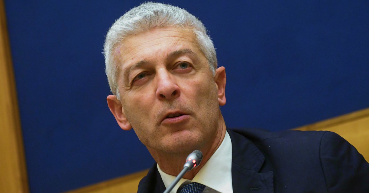 Antimafia, Morra e Lattanzio chiedono gli elenchi dei vaccinati in Sicilia e Calabria