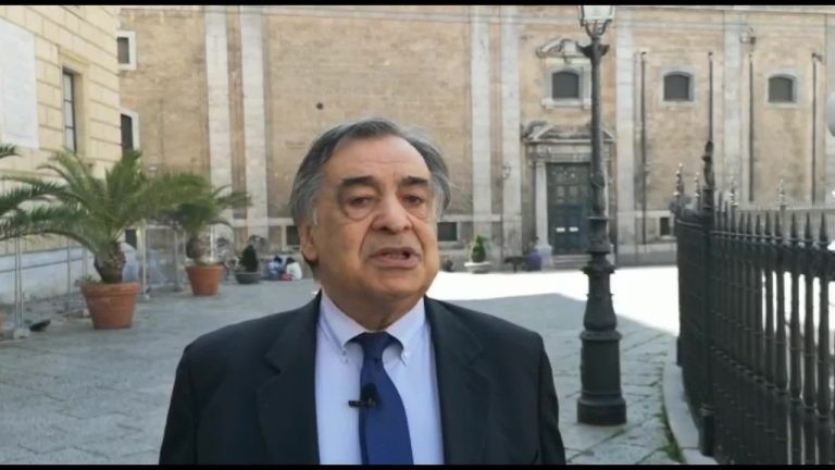 Palermo, sindaco Orlando: “Accettiamo sacrifici e presto torneremo a vivere Palermo”