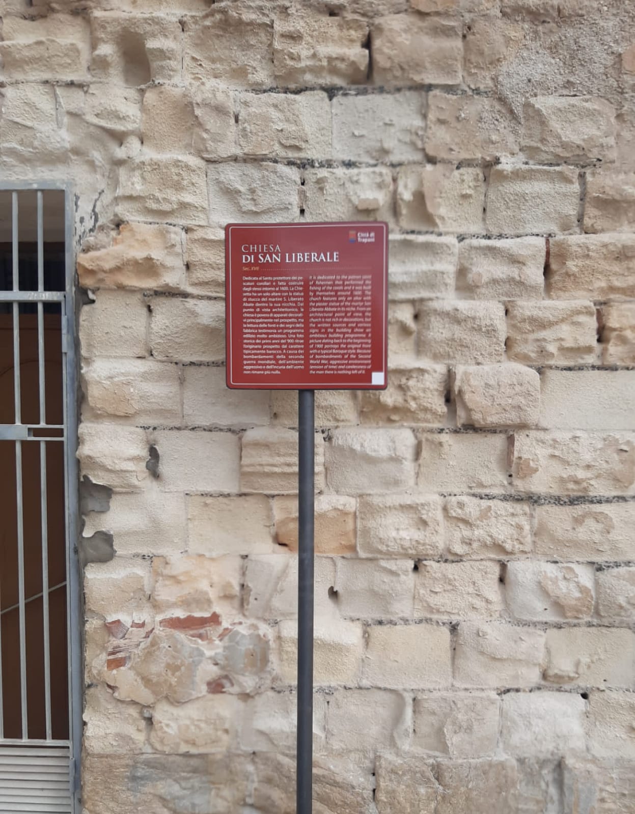 Trapani: nuove targhe informative per i monumenti con QR Code multilingue