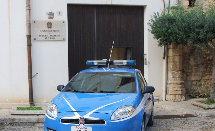 Alcamo: la Polizia arresta uno straniero trovato in possesso di marijuana ed hashish