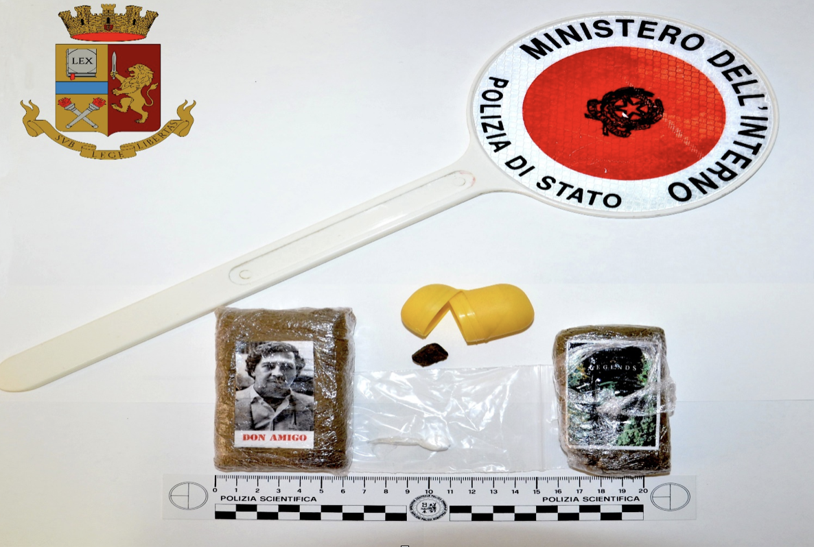 Trapani: fermato in auto con 200 grammi di hashish, arrestato