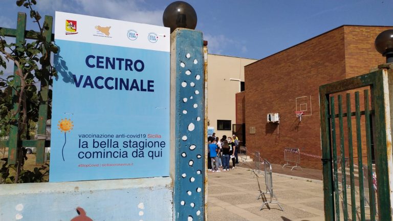 Marsala: solo 83 vaccini nella prima giornata dedicata ai maturandi