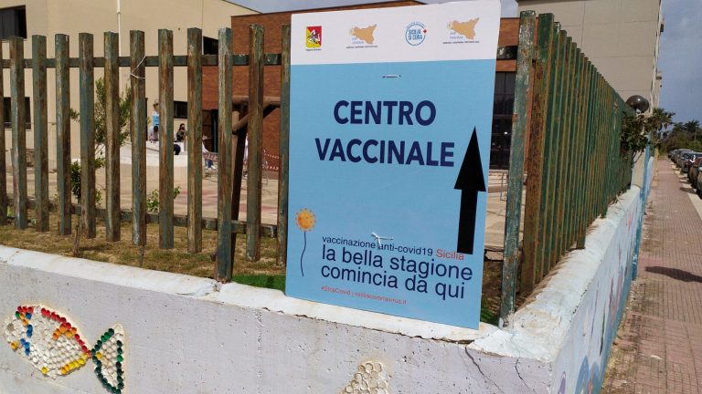 A Marsala e Petrosino il vaccino per i diplomandi è stato un flop