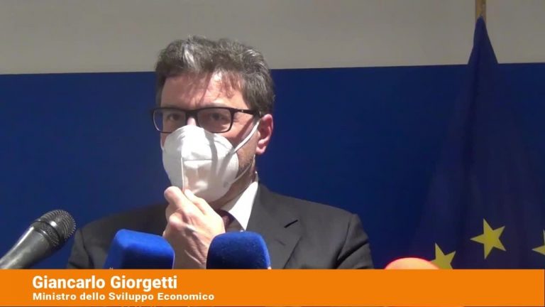 Alitalia, Giorgetti “Discontinuità indispensabile”