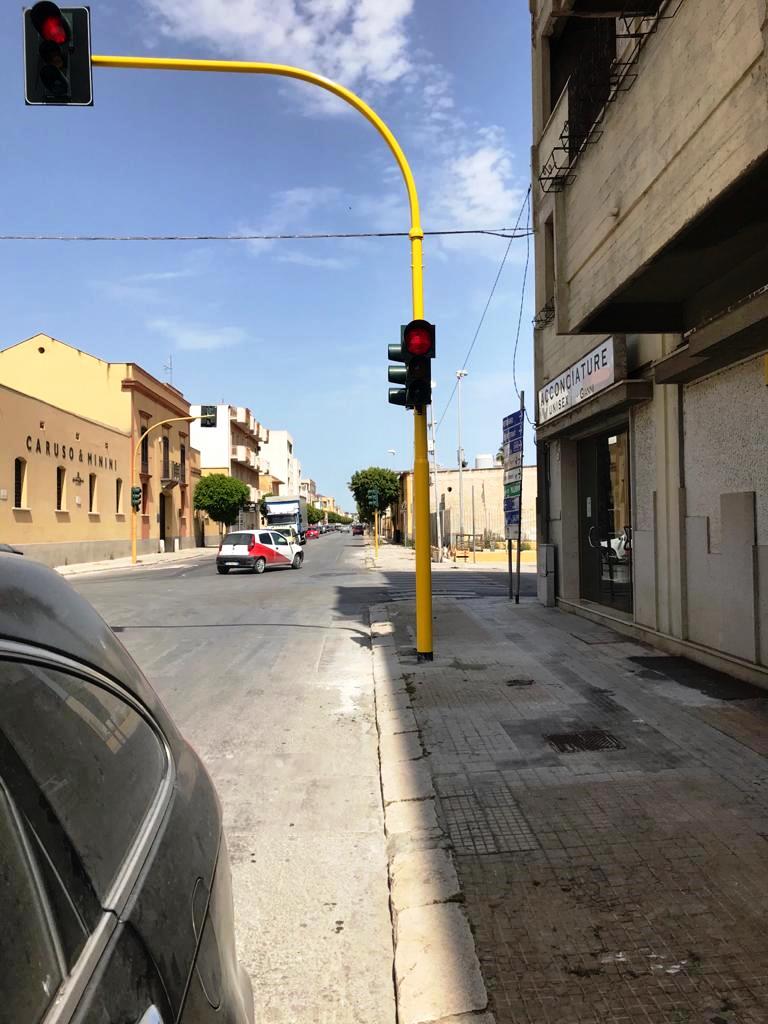 Marsala: riparato il semaforo di via Salemi