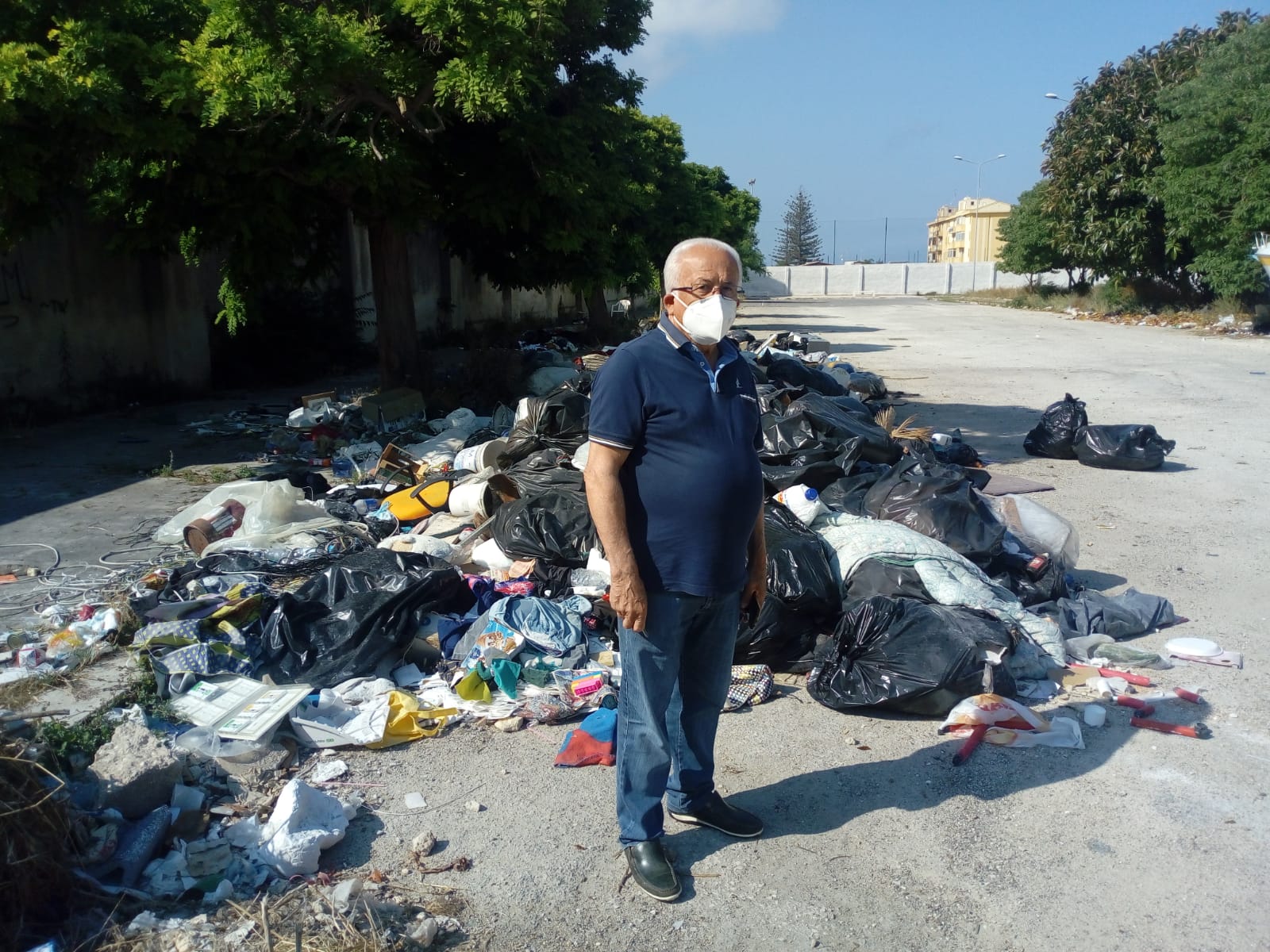 Quartiere di via Istria: la gente abbandona la spazzatura in strada. L’assessore Milazzo, interverremo ma la gente rispetti le regole e l’ambiente
