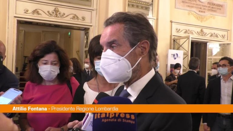 Fontana: “Per mix vaccini servono più dosi Pfizer”