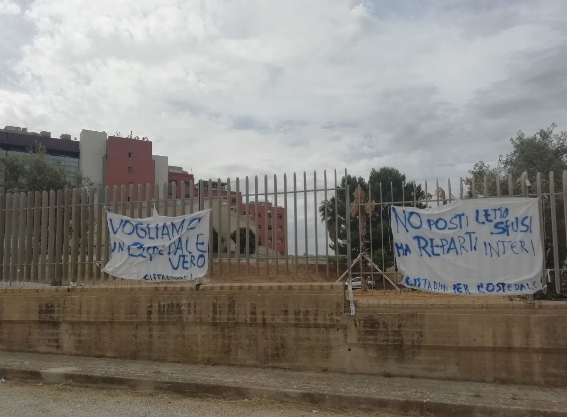 Manifestazione all’ospedale Borsellino, Di Girolamo: “Riaprire tutto”. VIDEO