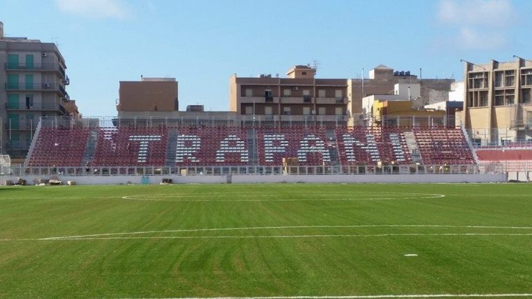 Rischio scontri tra tifosi, stop alla vendita di biglietti a Siracusa per il match con il Trapani