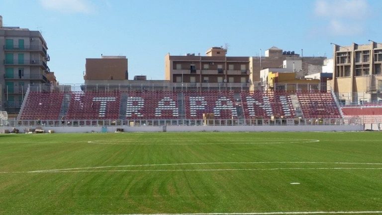 Trapani Calcio: concessi 7 giorni di proroga. Minacce al sindaco, ferma condanna