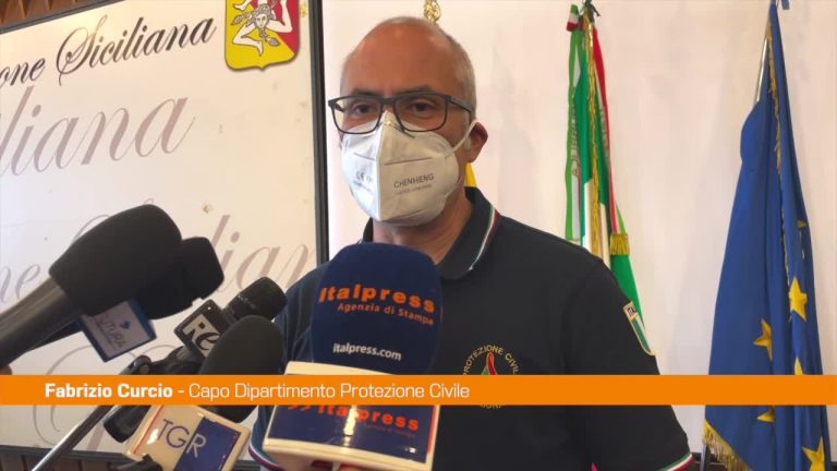 Cenere dell’Etna, Curcio: “Al fianco dei comuni per sostegno spese”