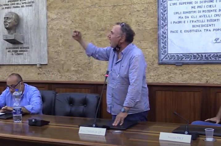 Alta tensione al Consiglio comunale di Marsala. Scontro durissimo tra Marino e Sturiano