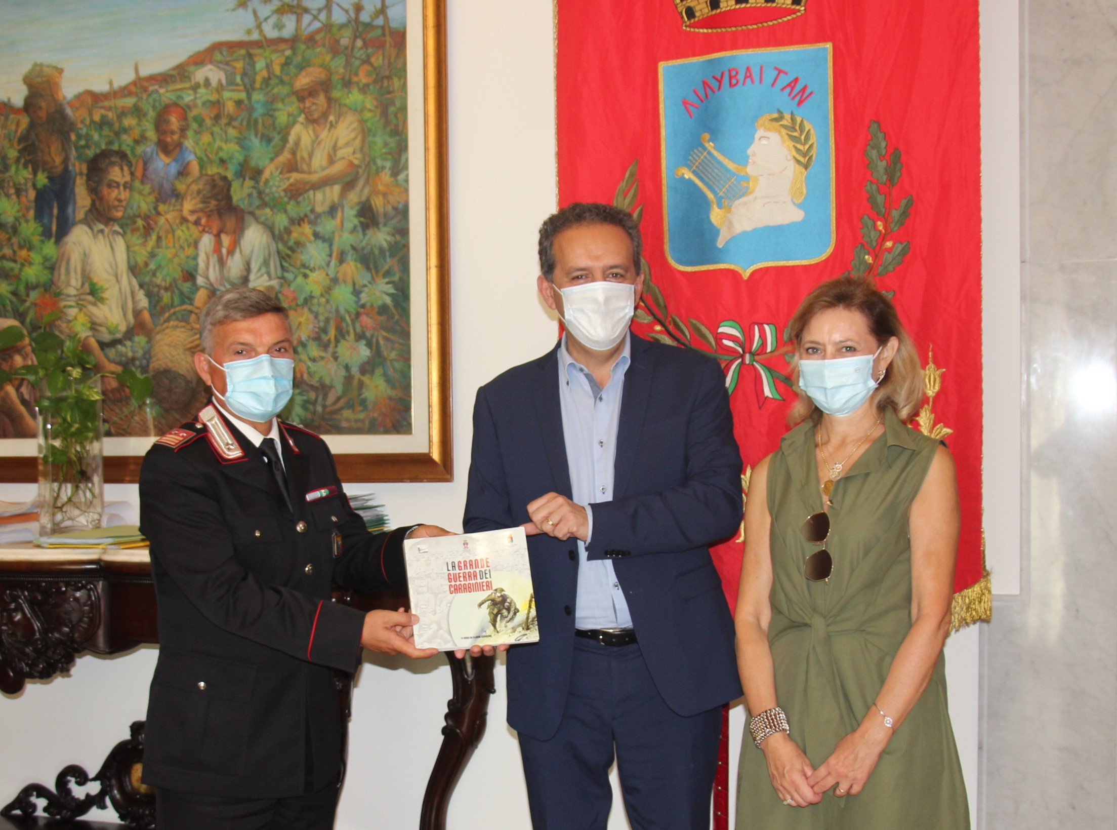 L’Arma dona al Comune di Marsala il volume “La Grande Guerra dei Carabinieri”