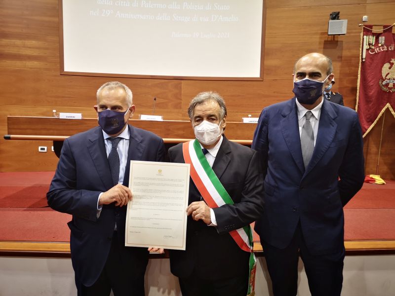 Via D’Amelio, cittadinanza onoraria di Palermo a Polizia di Stato