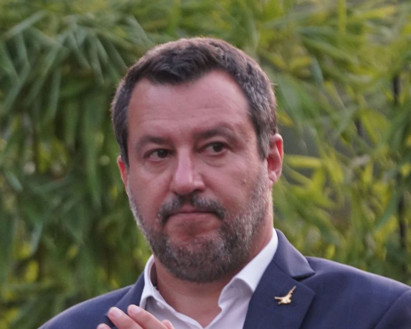 Afghanistan, Salvini “Sì corridoi umanitari, no accoglienza indiscriminata”