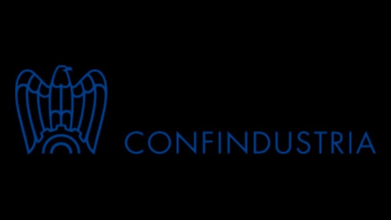 Si ferma il recupero della produzione industriale