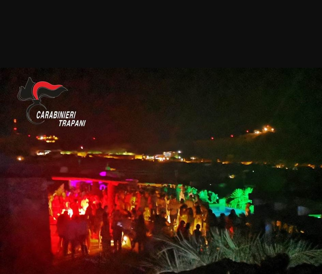 Festa con 300 persone a Pantelleria, blitz dei Carabinieri