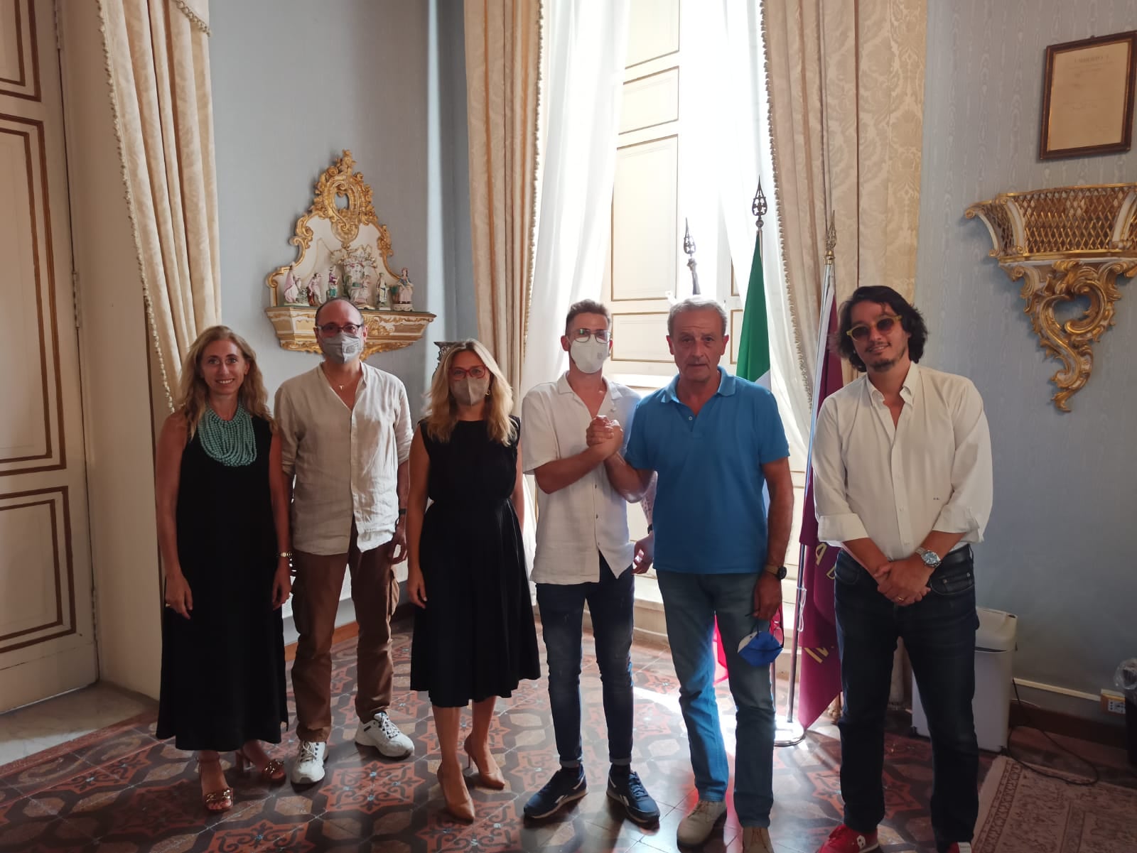 Discriminato a Levanzo per la sua omosessualità, Paolo Costa ricevuto al Comune di Trapani