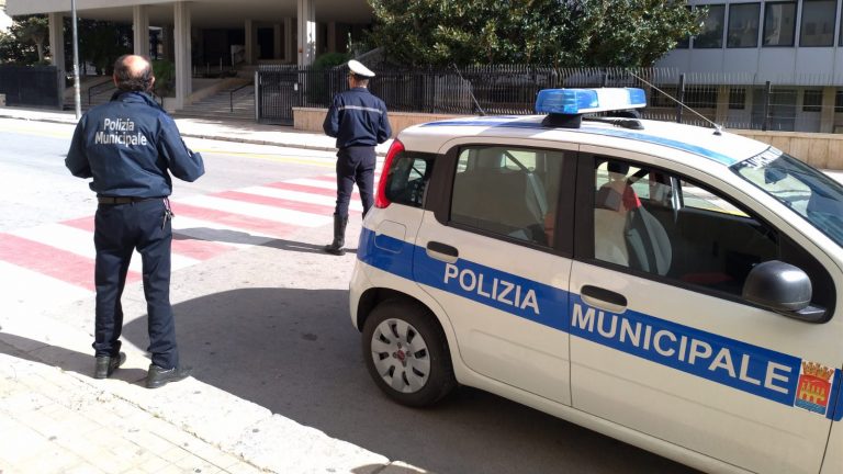 Trapani: famiglia sgomberata dai campetti di viale Marche che occupava abusivamente