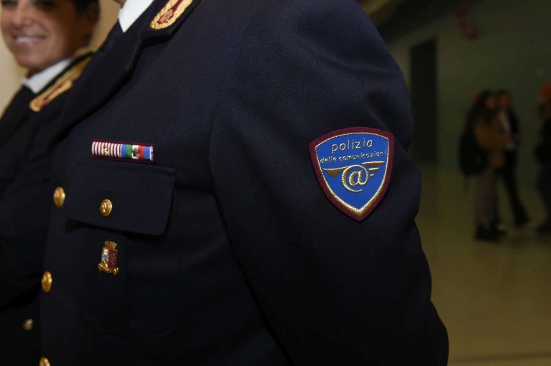 Migliaia di file pedopornografici in casa, arrestato 35enne a Messina