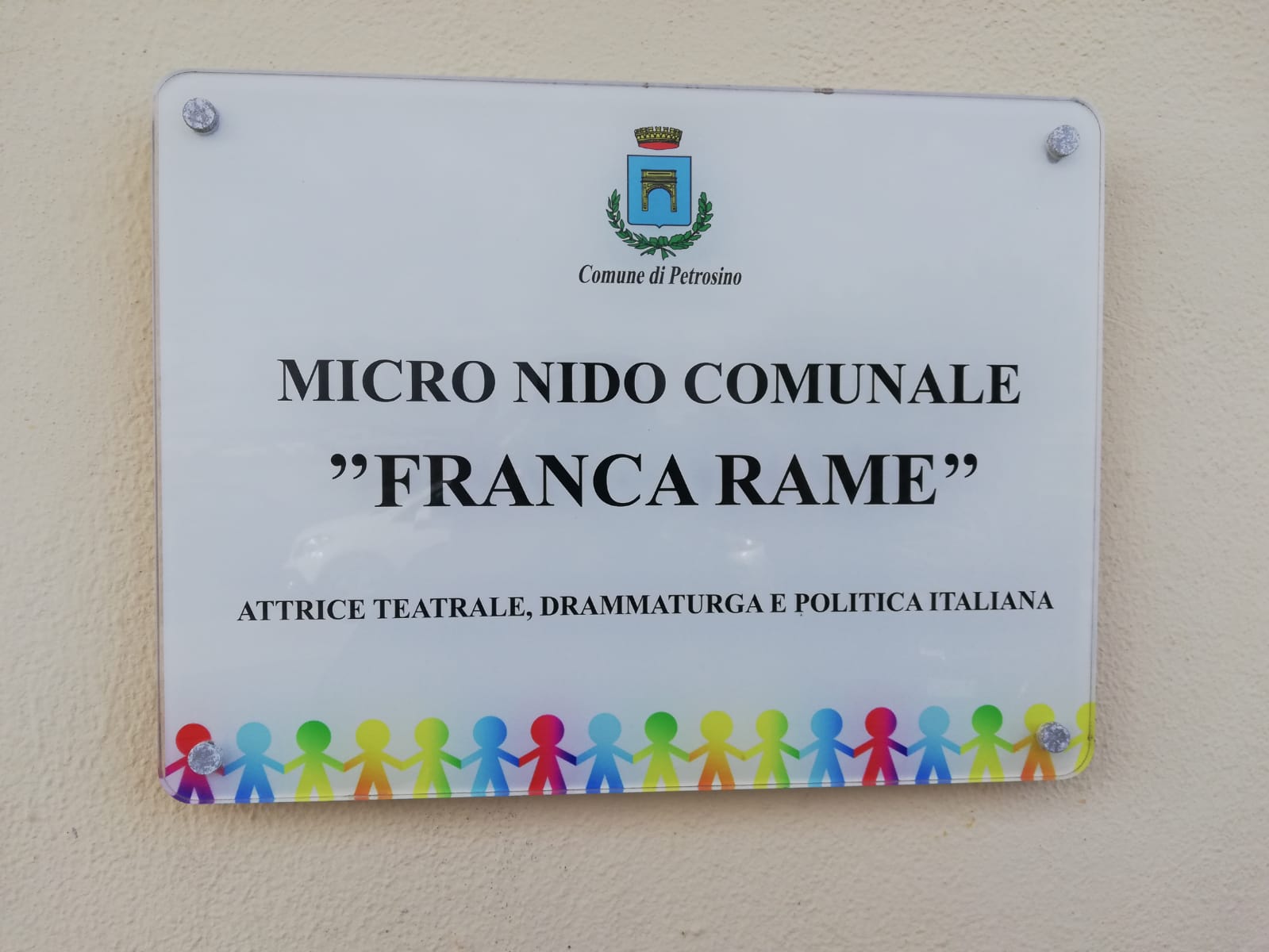 Petrosino: la scuola inizia con la manutenzione dei plessi, l’assistenza alla comunicazione e il bando Scuolabus