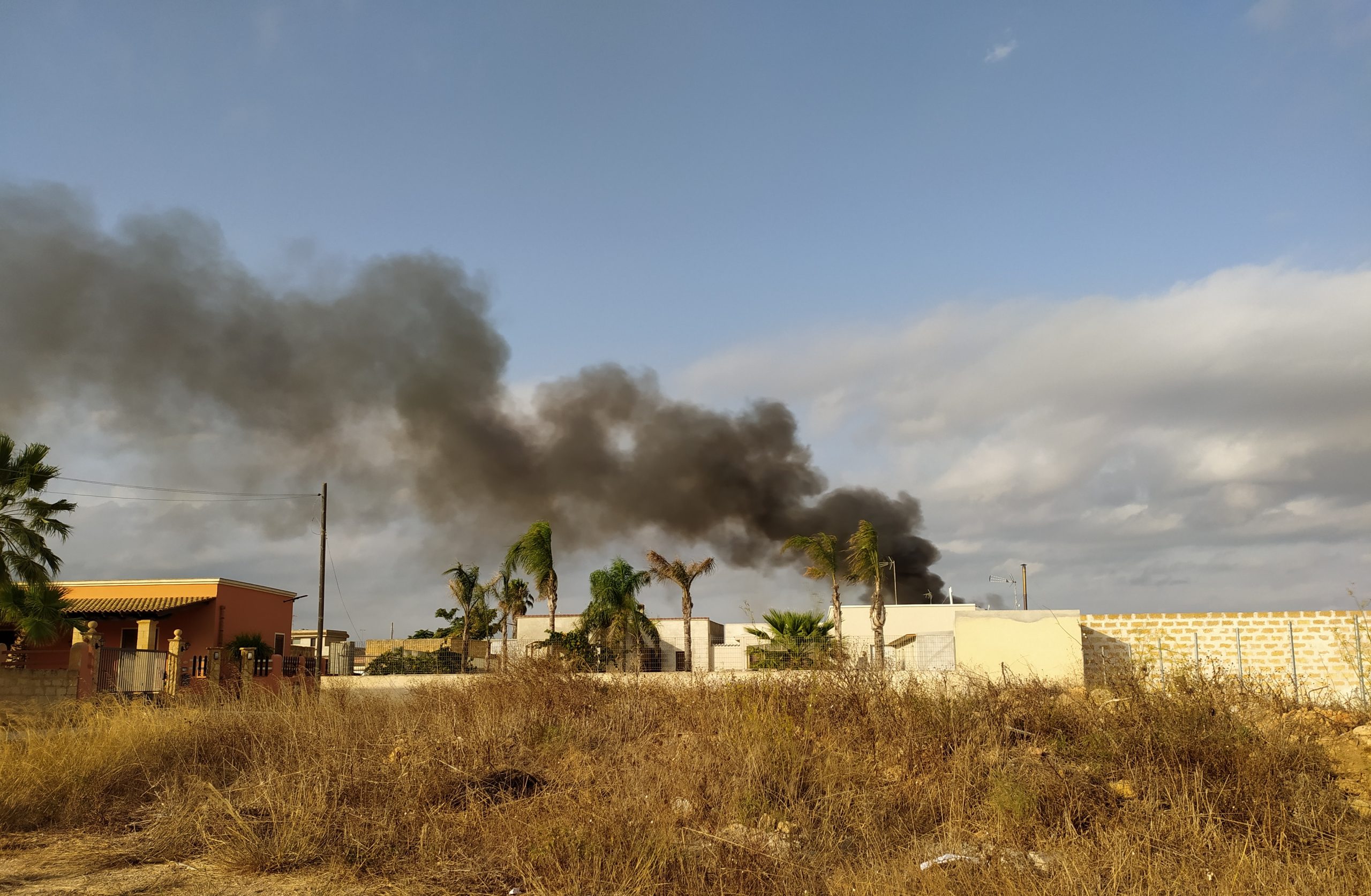 Incendio alla Maeco di Petrosino
