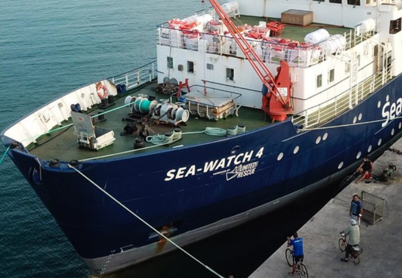 La Sea Watch 4 può lasciare il porto di Trapani