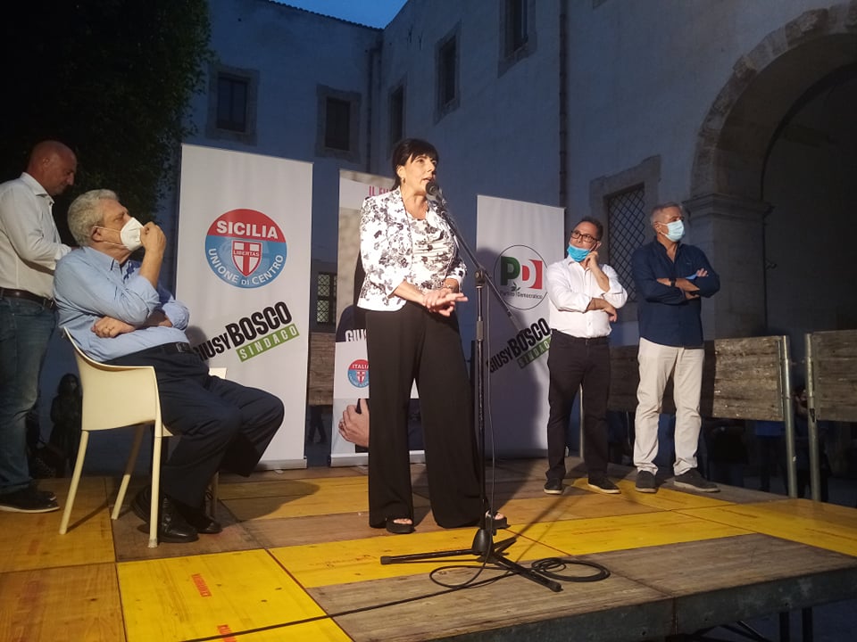 Alcamo, presentata la coalizione a sostegno della candidata a sindaco Giusy Bosco