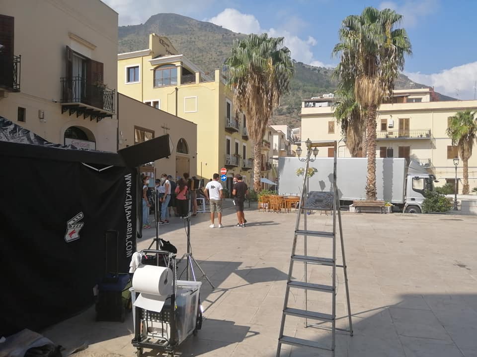 I soldi spicci girano il film in Città, modifiche alla circolazione stradale di Castellammare