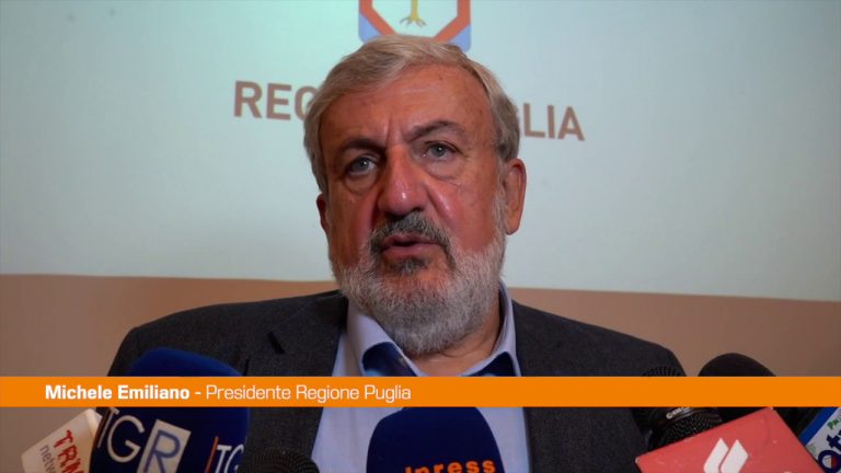 Puglia, Emiliano presenta la guida ai luoghi dell’antifascismo