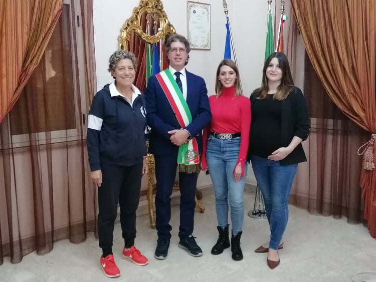 Campobello: il sindaco riceve la ballerina Maria Rosaria Barbera che parteciperà al Dubai Expo 2020