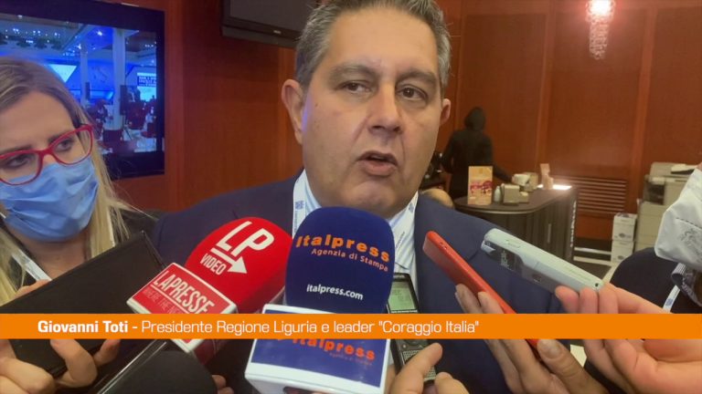 Toti: “Va fatta riflessione nel centrodestra”