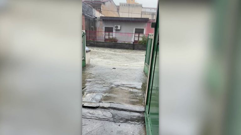 Maltempo, Catania invasa dall’acqua