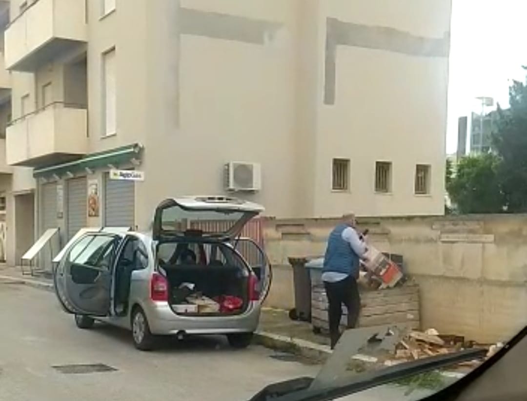 Abbandono di rifiuti a Trapani, elevate altre 5 sanzioni