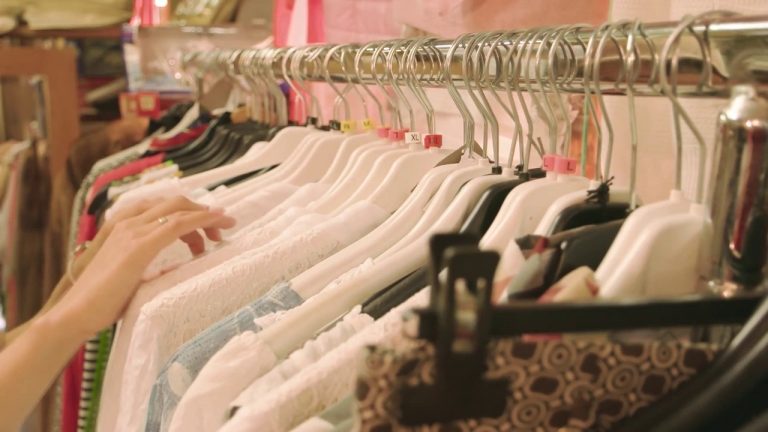 Consumi in crescita ma l’inflazione preoccupa