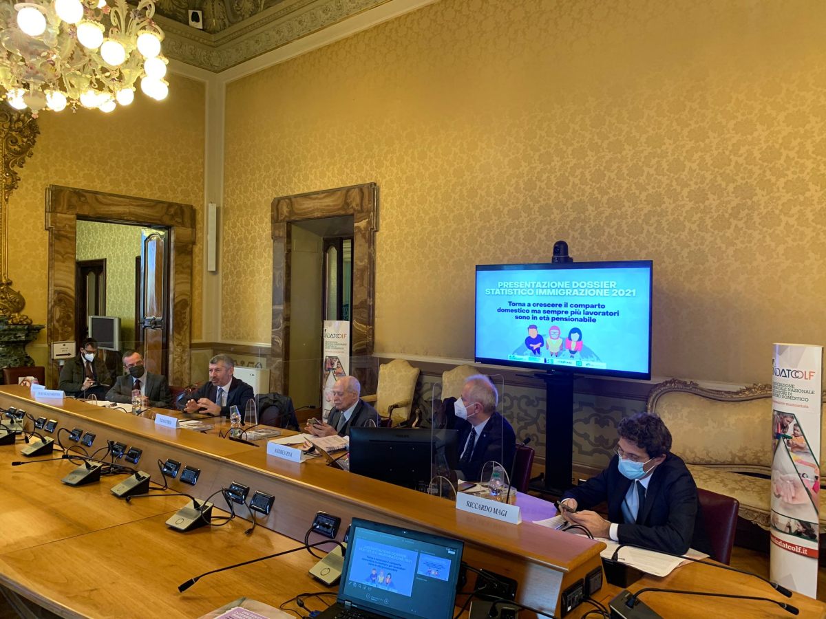 Colf e badanti, in un decennio -61% di under 30