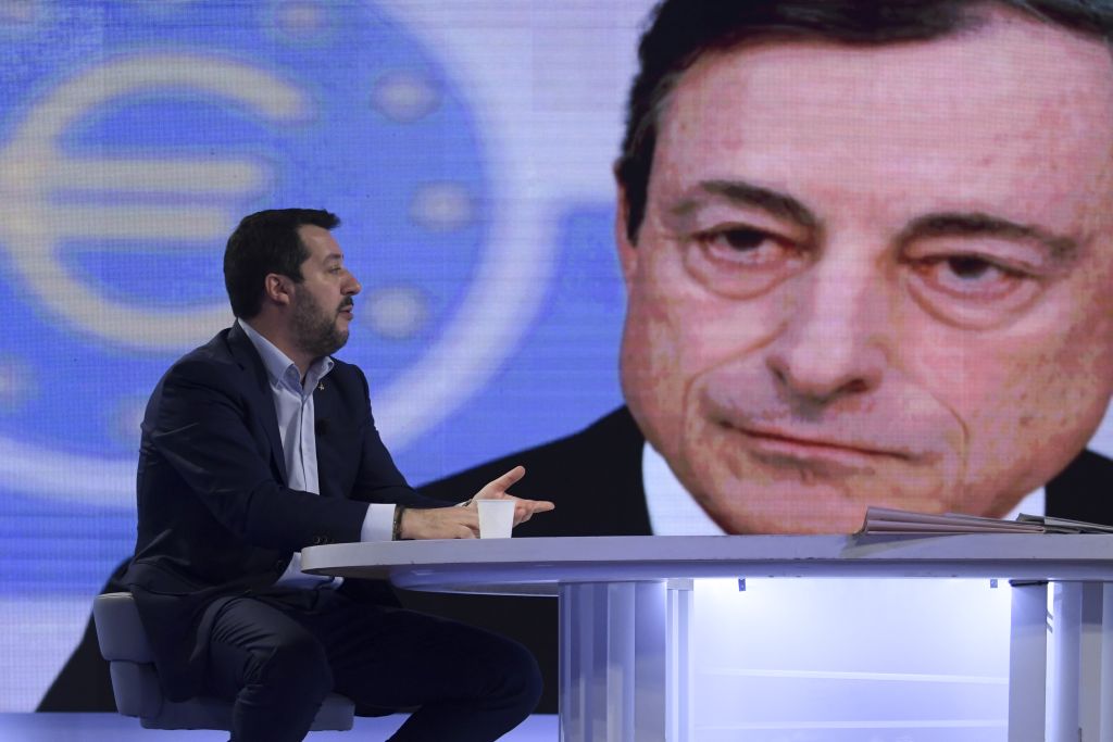Media, Salvini tallona Draghi e strappa a Meloni la leadership del Cdx