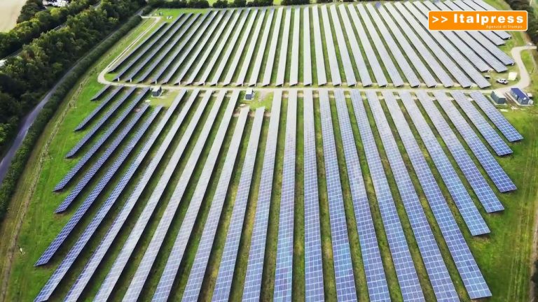 Ue, intesa pubblico-privato sugli investimenti per il clima