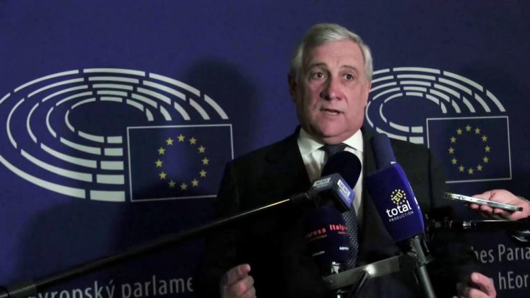 Tajani “Governo Draghi arrivi al 2023”