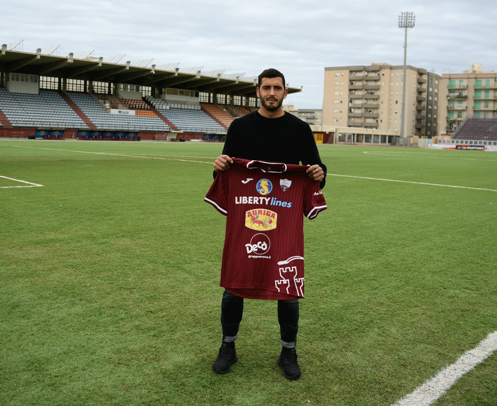 Calcio: il Trapani acquista il centrocampista uruguaiano Augustin Olivera