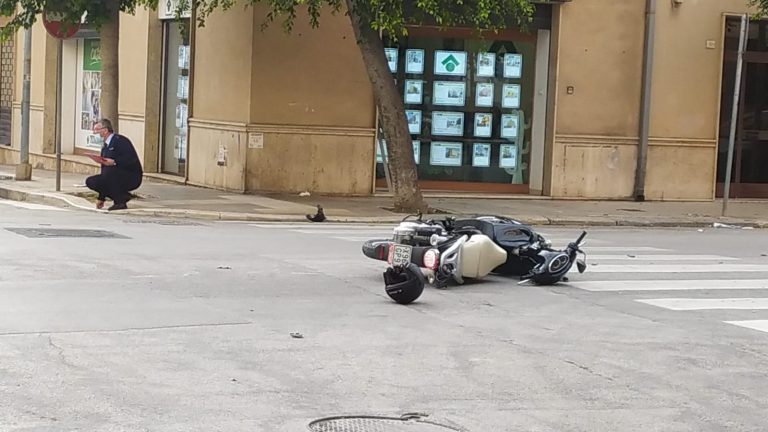 Marsala: incidente auto-moto sulla via Mazzini, un ferito