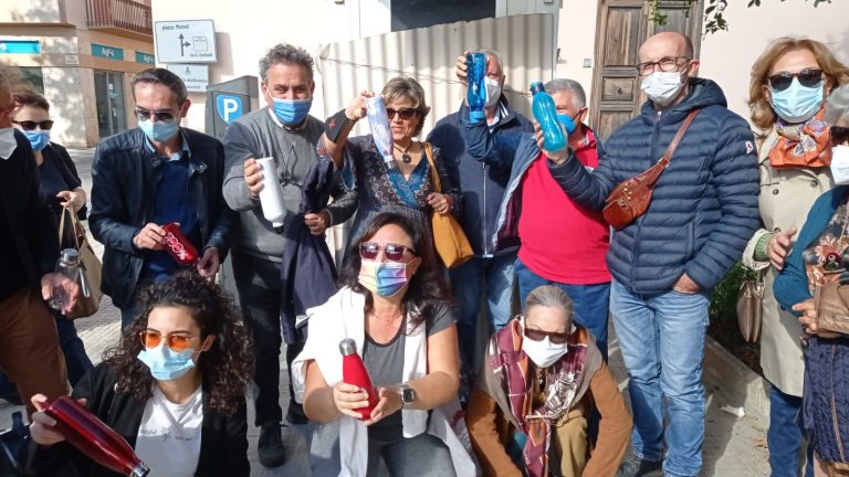 PD, si è tenuto il sit-in per la riapertura della casetta dell’acqua di piazza del Popolo