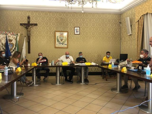 Il Consiglio comunale ericino ha approvato Consuntivo 2020 e variazione al Bilancio