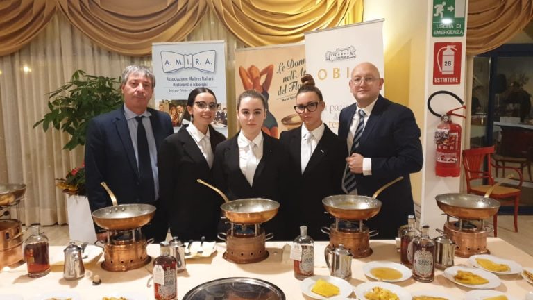 Premio cinema Gusto Incanto TV all’Alberghiero di Erice al concorso “Le Donne nell’Arte del Flambè”