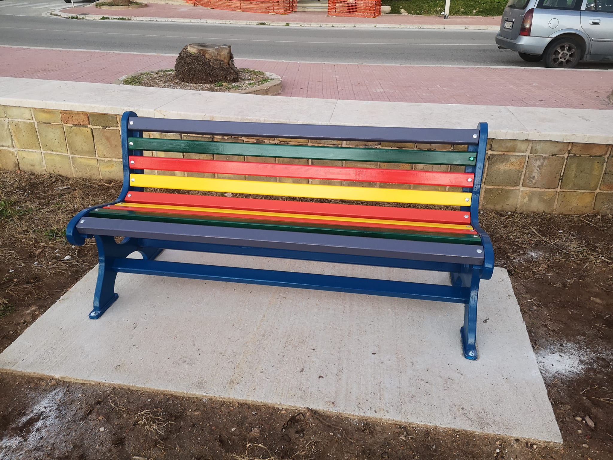 Al Parco delle Partigiane le Panchine “delle differenze” contro le violenze di genere