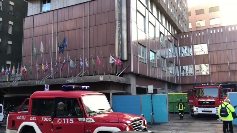 Incendio in ex Covid hotel di MiIano, nessun ferito