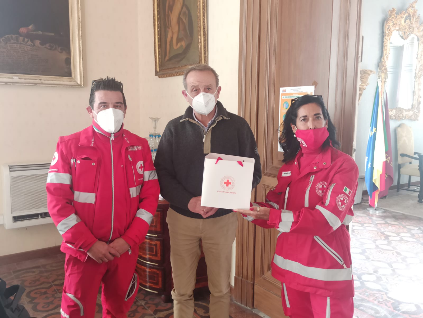 Trapani: scambio di auguri con la Croce Rossa