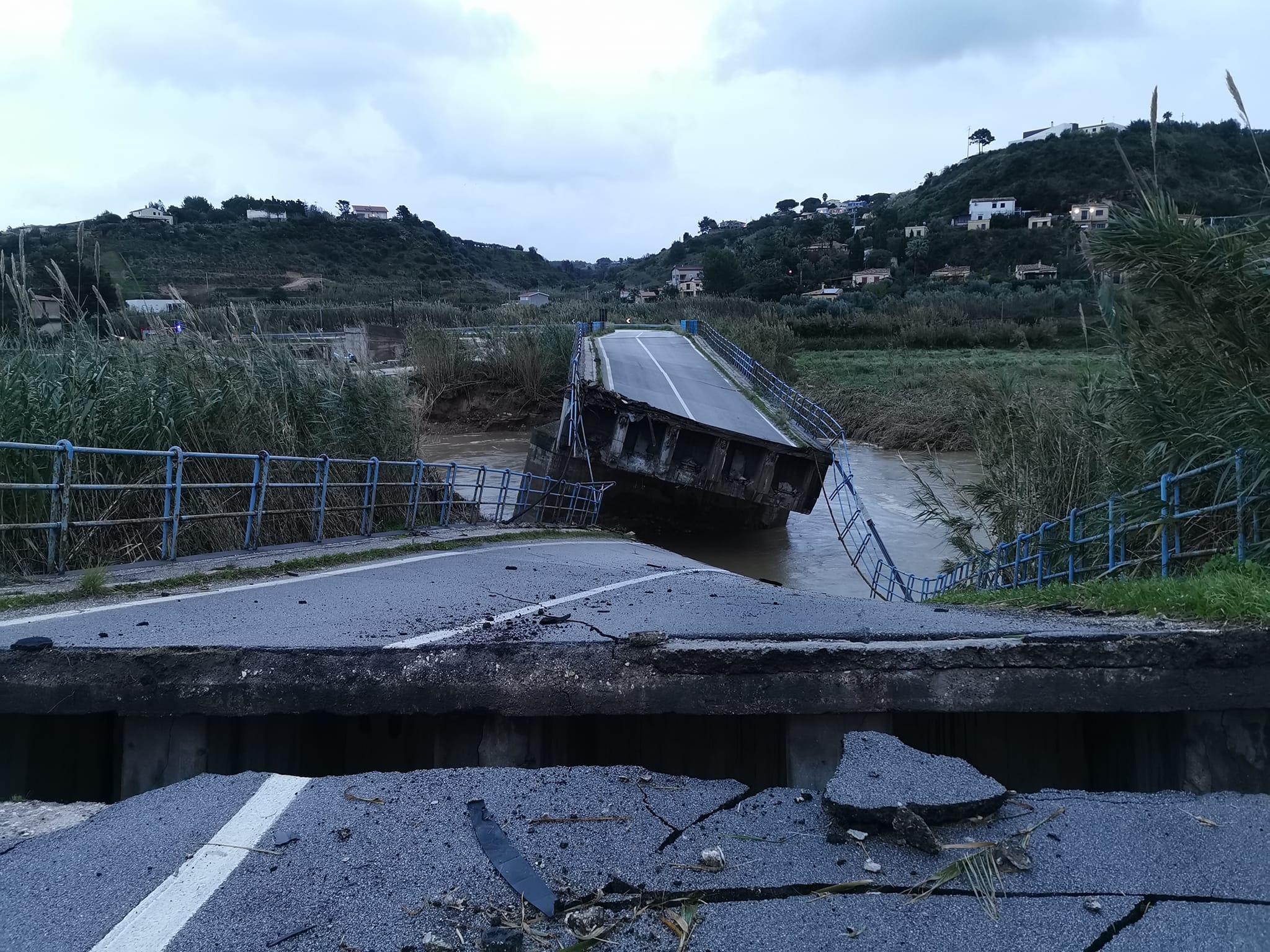 Crollo Ponte, Consiglio comunale congiunto per Castellammare e Alcamo