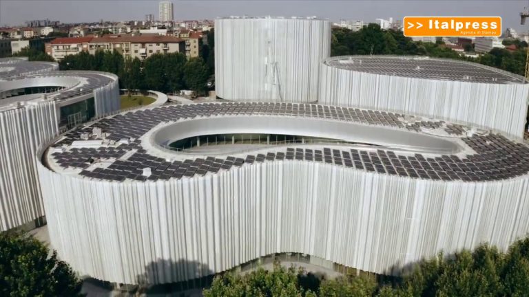 Jeep, successo per la tecnologia 4xe