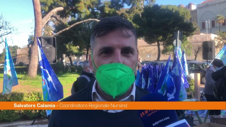 Infermieri in piazza a Palermo: “Gli applausi non bastano”